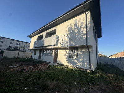 VANZARE VILA DUPLEX PRELUNGIREA GHENCEA - CARTIERUL LATIN STRADA IERNII