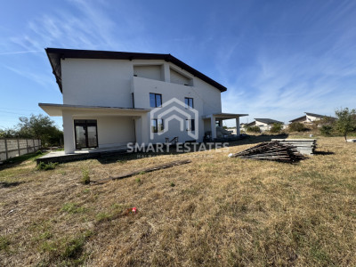 VANZARE VILA DARVARI | DOMNESTI -CIOROGARLA | 7 CAMERE - TERASE LA CHEIE