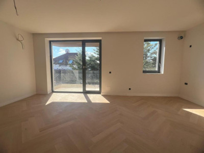 4 Camere cu gradina in Ansamblu rezidențial de lux – Erou Iancu Nicolae 