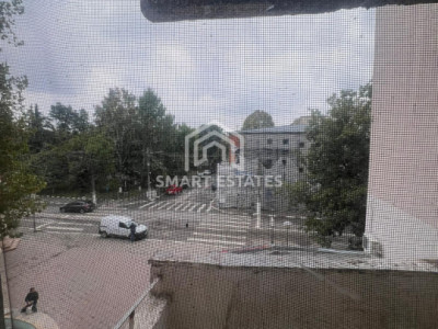 Apartament 3 camere ultracentral - centrala termica proprie