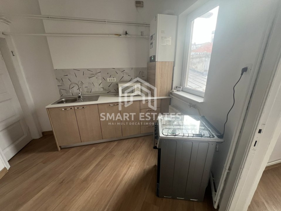 Apartamente de inchiriat Bucuresti P-ta Victoriei 11
