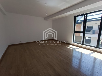 Băneasa - Vilă Duplex La Cheie cu 4 Camere